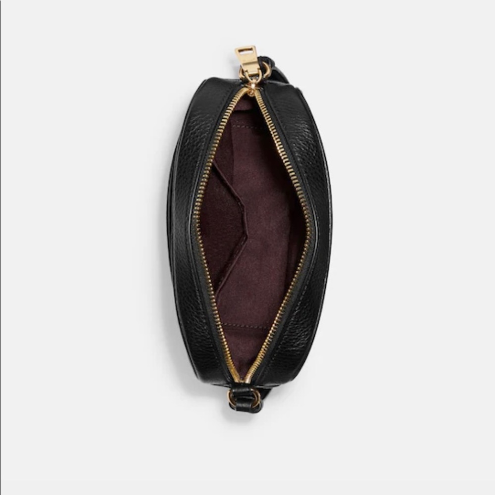 Coach Bag! - Picture 2 of 9